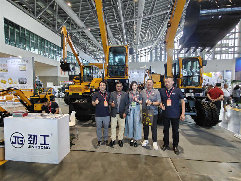 Perkembangan Panas Pameran Xiamen Baolong Mengalu-alukan Anda Ke Gerai Jentera JingGong！